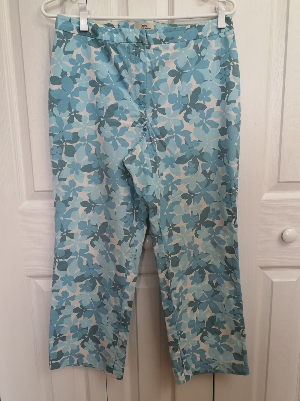 Brooks Brothers Women's Blue Floral Capri Pants Size 10 Stretch Cotton
